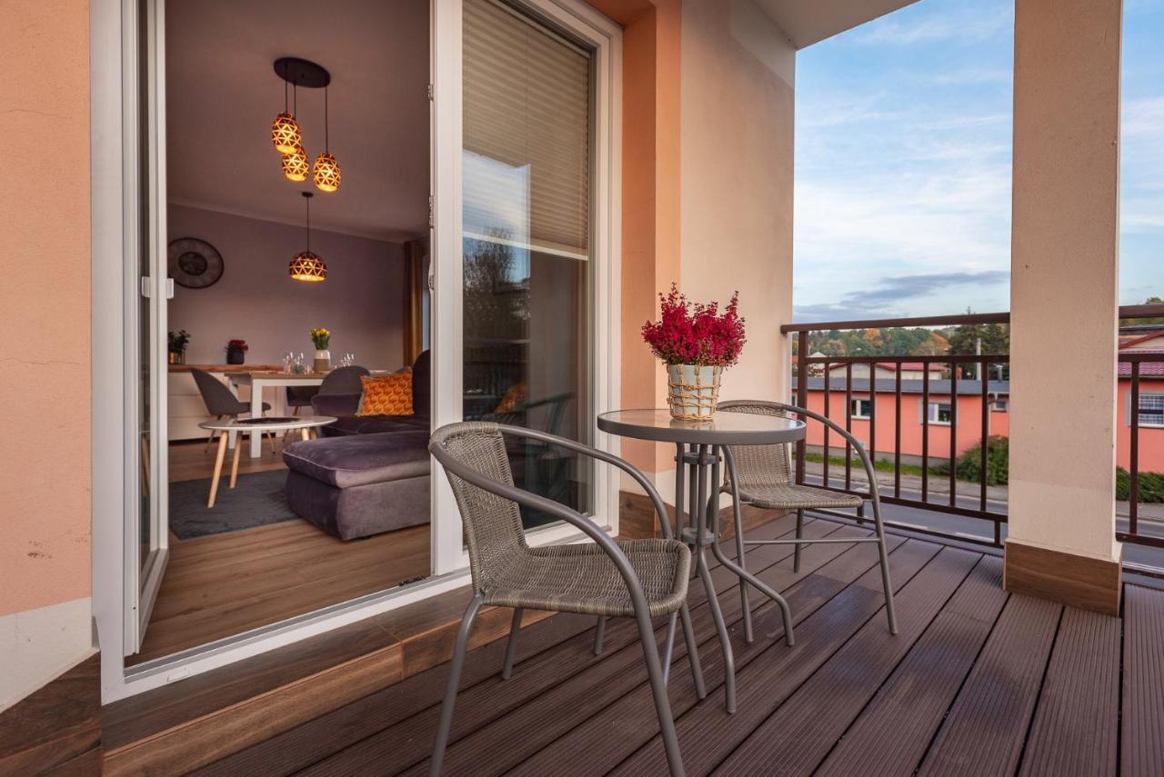 Apart Wolnosci Jelenia Góra Exterior foto